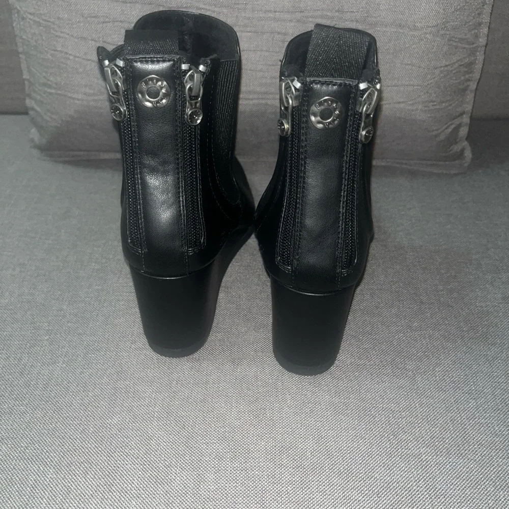 Blowfish Malibu Praline (Women's) Black Wedge Ankle Boots